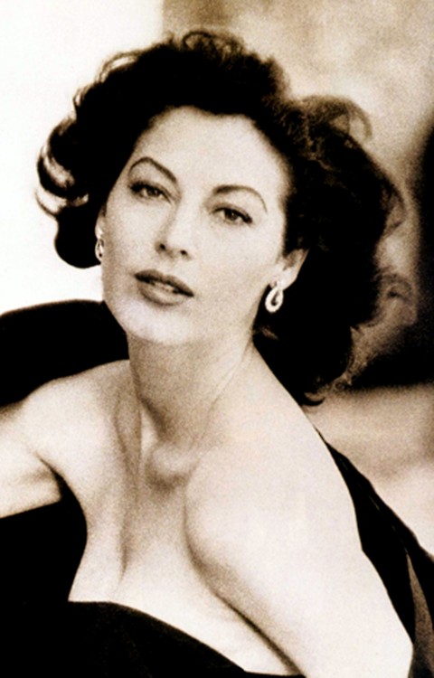 tumblr_lzk6bdejwp1r9p30eo1_500