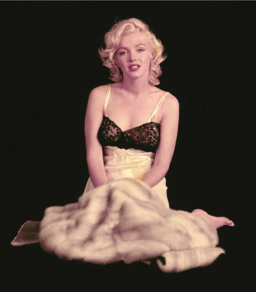 Marilyn Monroe poses for Milton Greene, 1953
